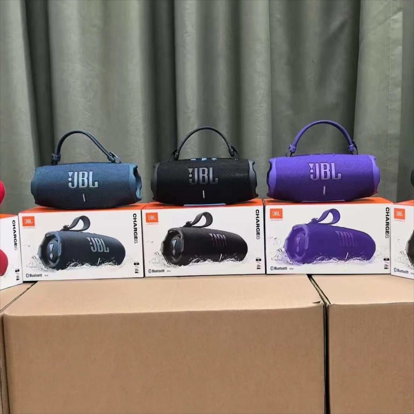 سماعة JBL Charge 6 بلوتوث - سماعة محمولة FLIP6 مقاومة للماء IPX7 بباس ستيريو للخارج مع مكبر صوت مستقل