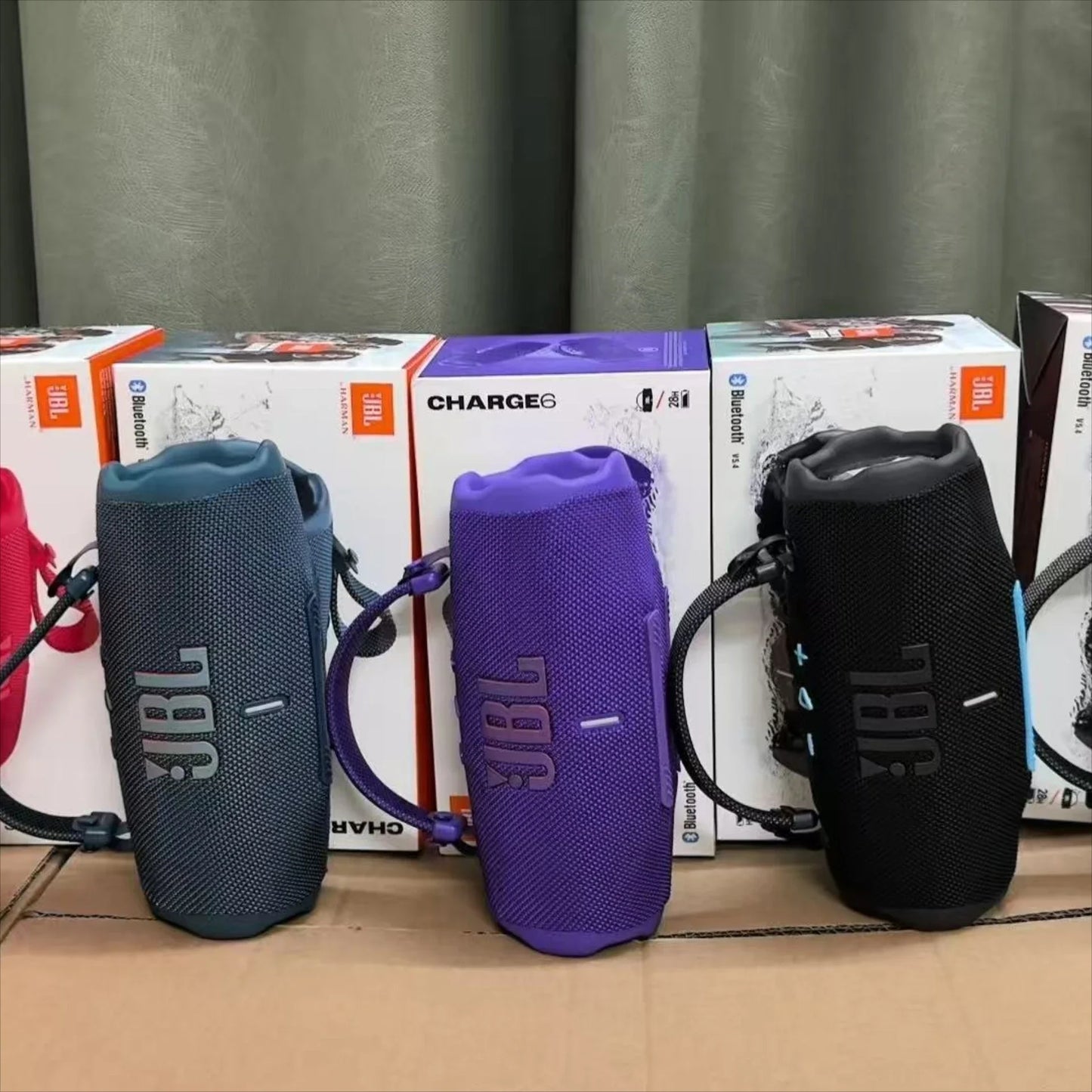 سماعة JBL Charge 6 بلوتوث - سماعة محمولة FLIP6 مقاومة للماء IPX7 بباس ستيريو للخارج مع مكبر صوت مستقل